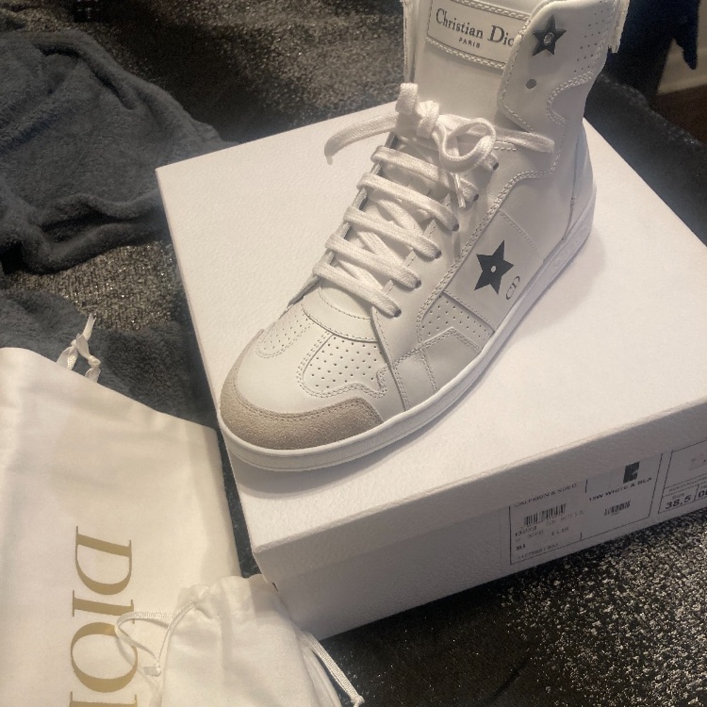 Women’s Dior’s 38.5